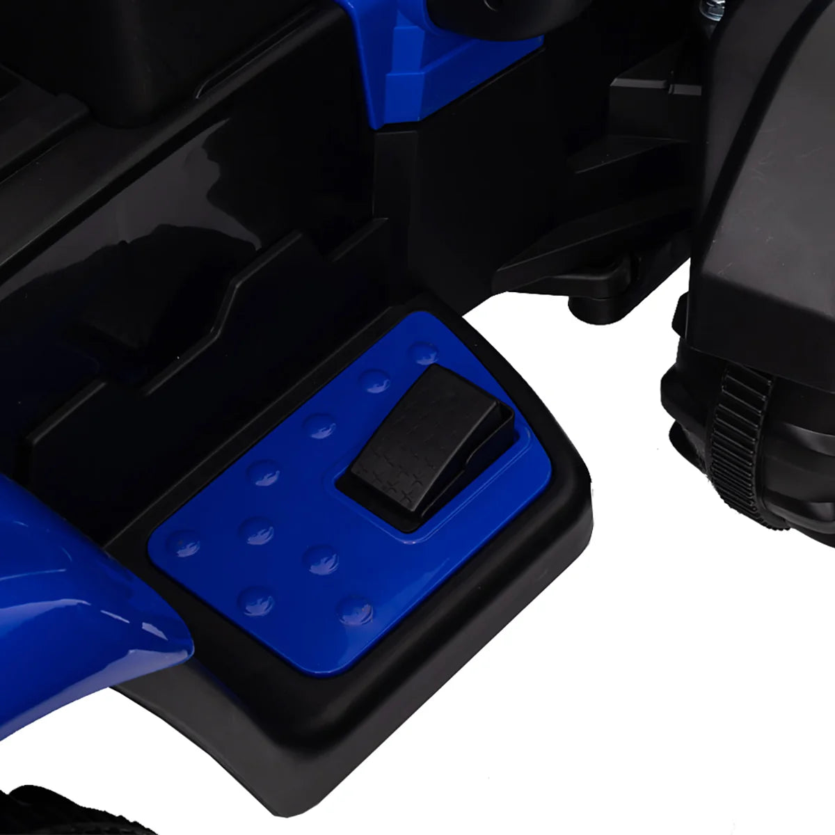 Tractor Electric cu Telecomandă pentru Copii KIDOO, cu Remorcă și Gard, Far, Sunet Motor, Claxon, MP3/USB – 3-6 Ani