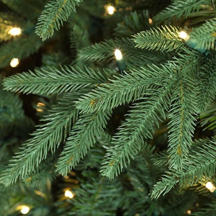 Brad artificial 3D AT PERFORMANCE®, cu suport metalic, inaltime 180 cm.