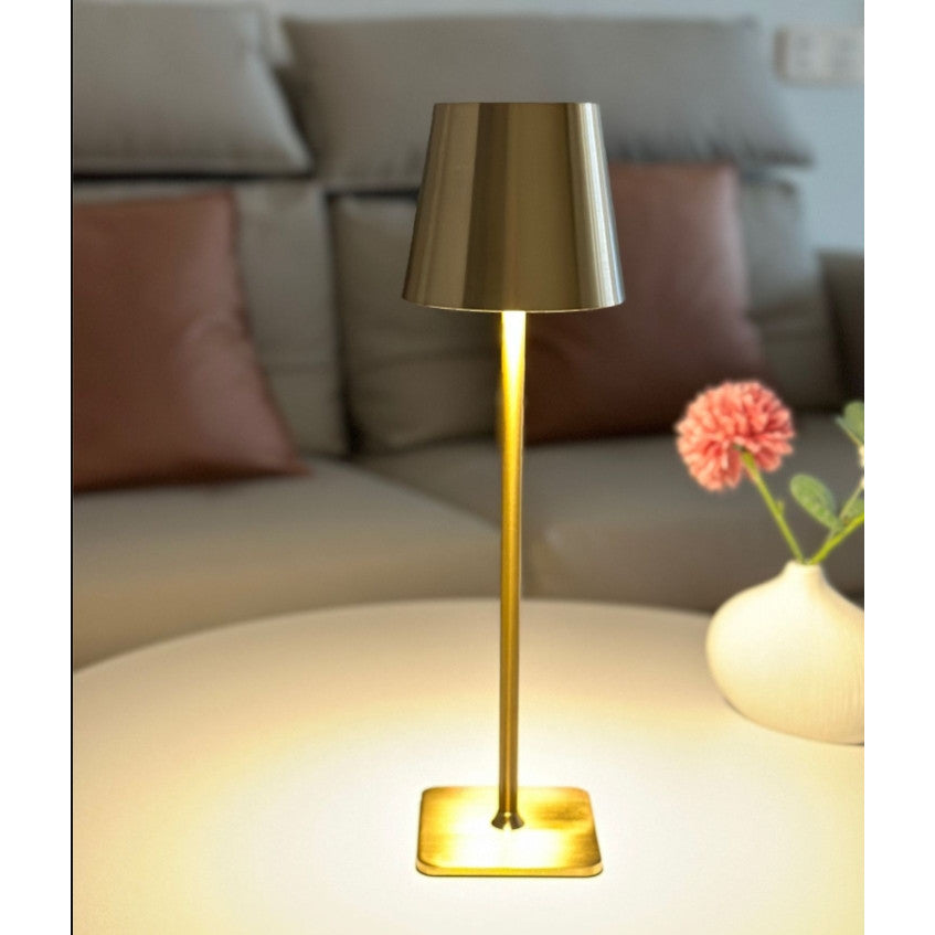 Lampa de masa, At Performance, led reincarcabila cu 3 temperaturi de culoare cald/rece/neutru, 38 cm x10 cm, culoare Auriu