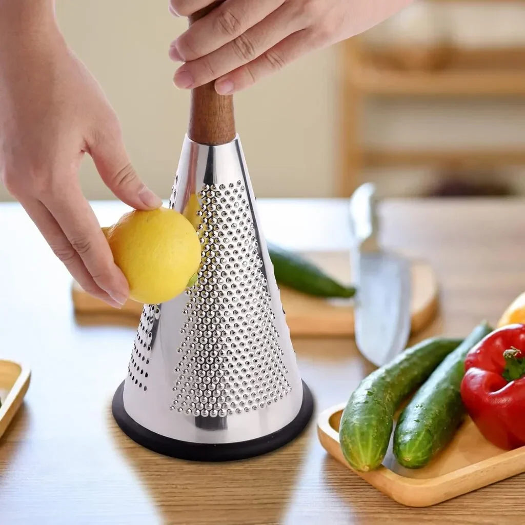 Razatoare Conica Multifunctionala din Inox cu Maner din Lemn – 3 Functii, pentru Branza Parmezan, Legume si Fructe, Baza Anti-Alunecare